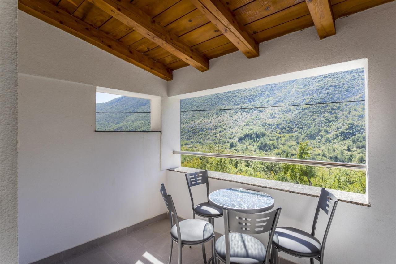 Holiday Home Dijamant Kučiće Buitenkant foto