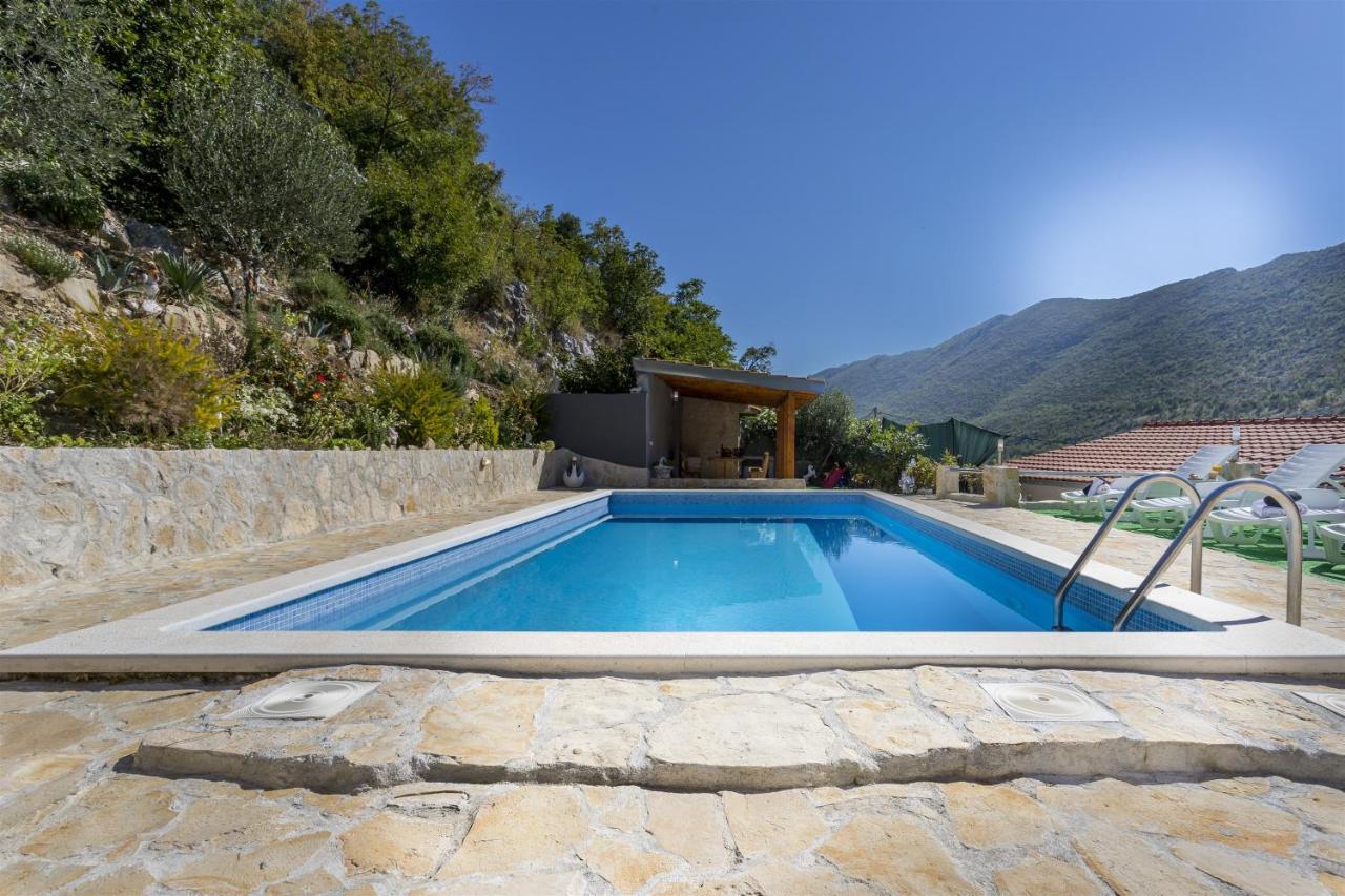 Holiday Home Dijamant Kučiće Buitenkant foto