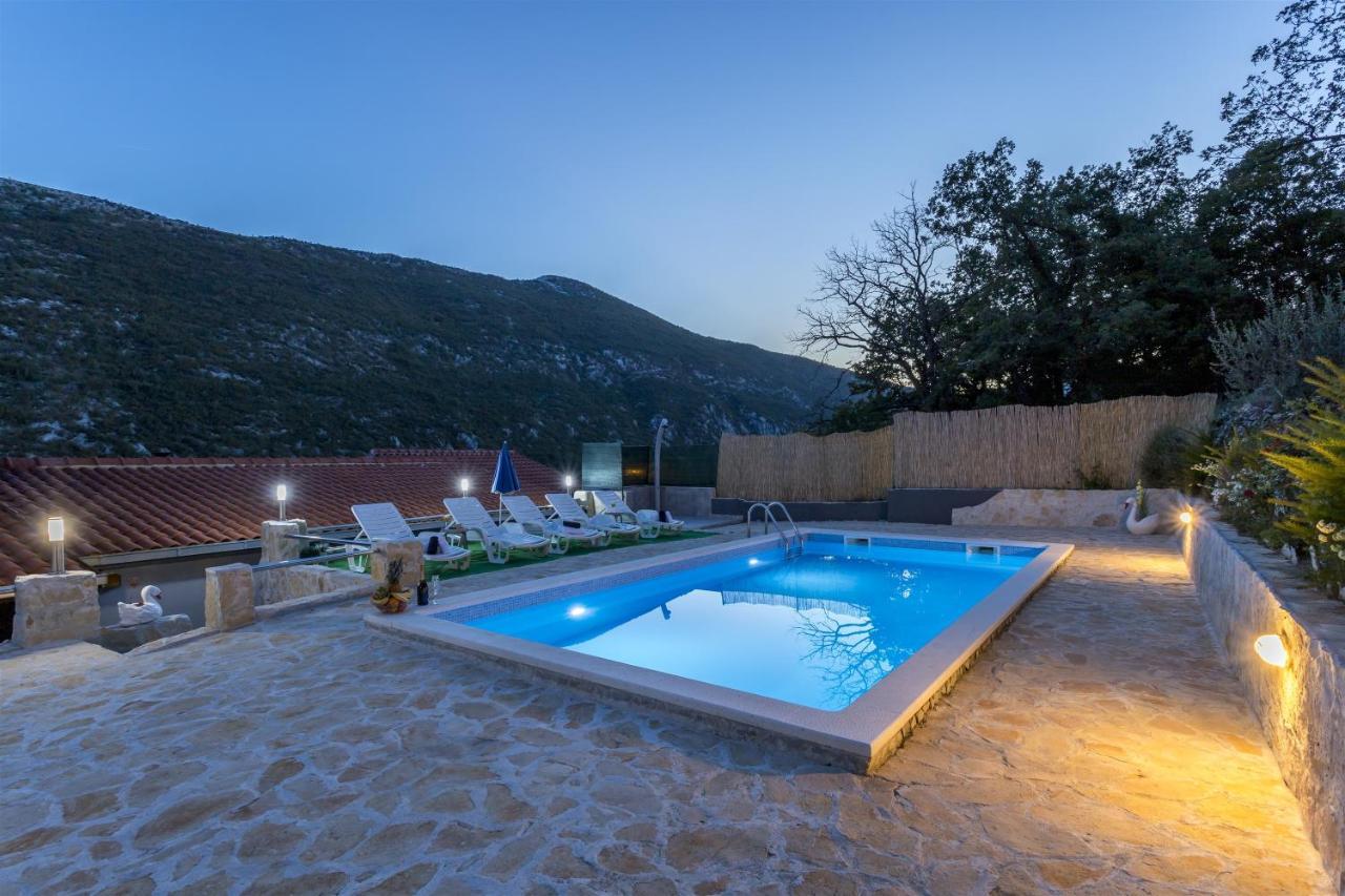 Holiday Home Dijamant Kučiće Buitenkant foto