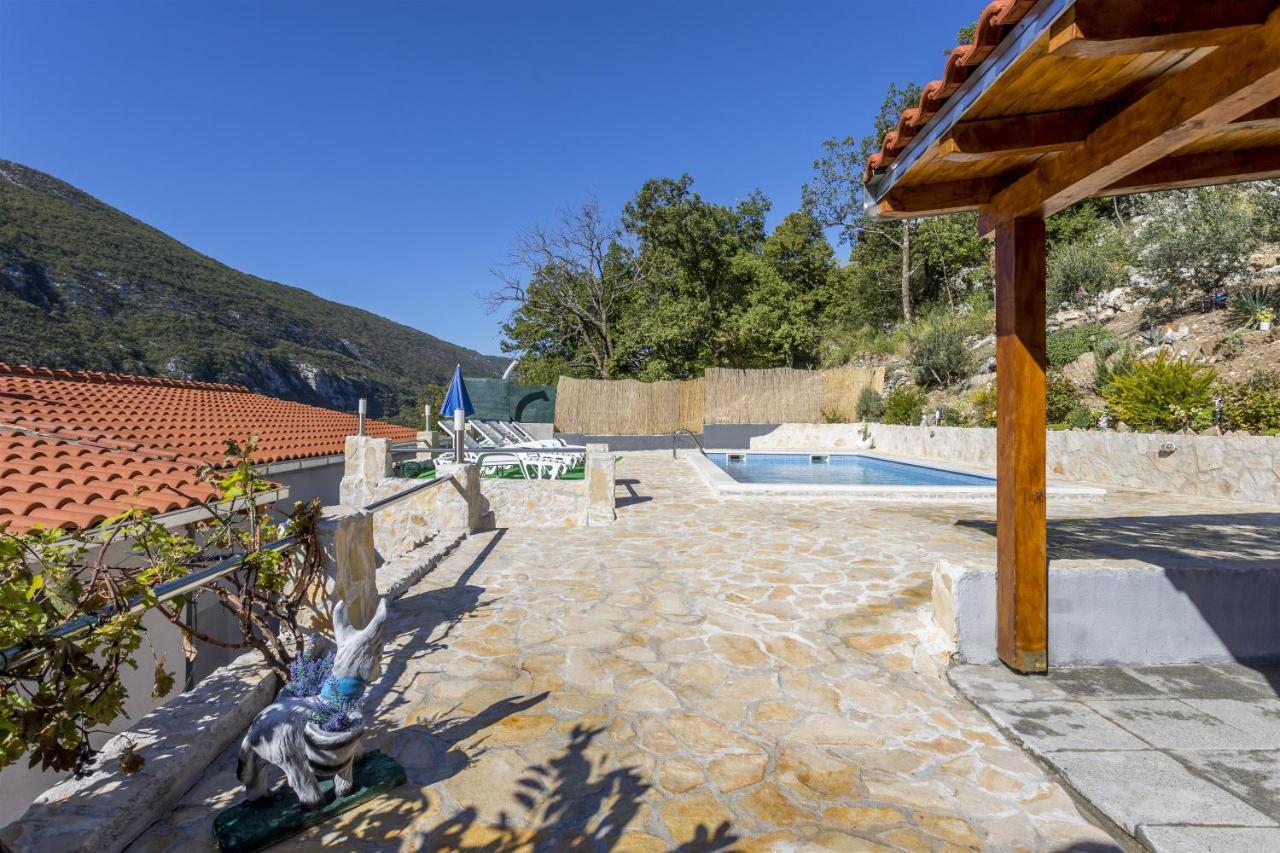 Holiday Home Dijamant Kučiće Buitenkant foto