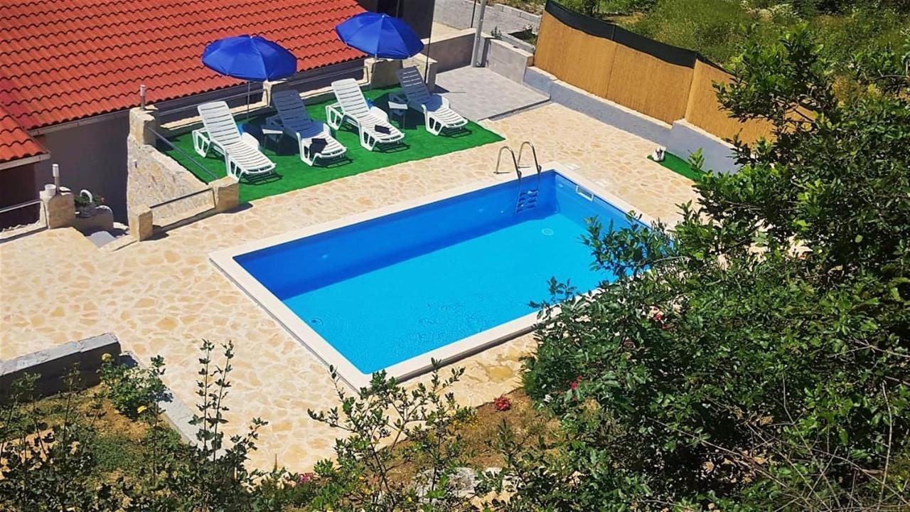 Holiday Home Dijamant Kučiće Buitenkant foto